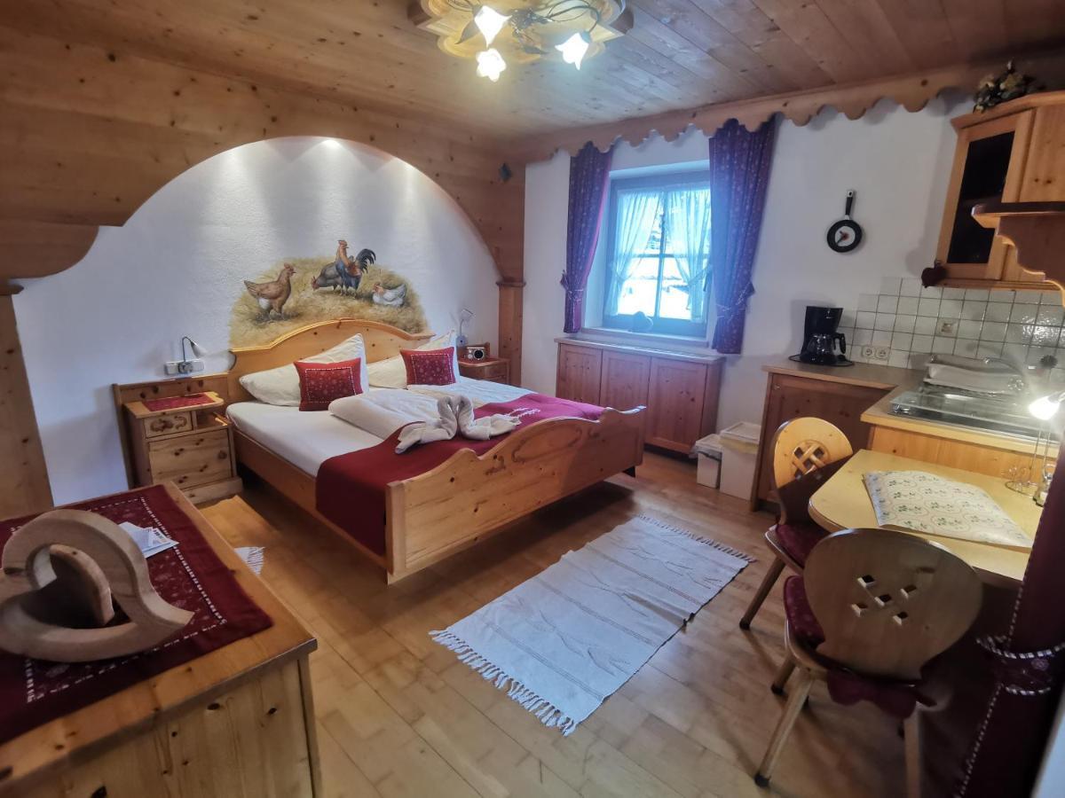 Appartement Schlosserhof *